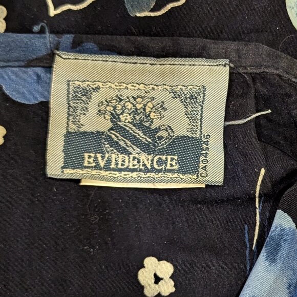 Two-piece Floral Set (Top & Skirt) - Picture 2 of 5